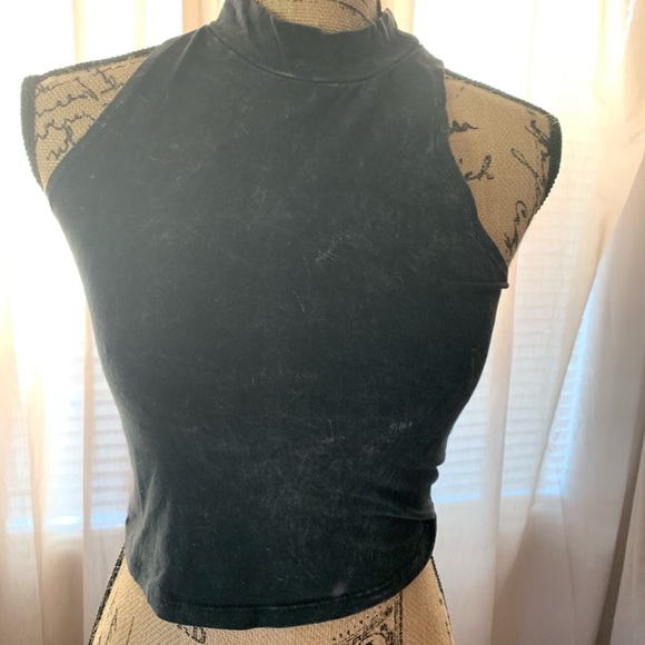 Black light acid washed crop shirt in size medium - Picture 2 of 4